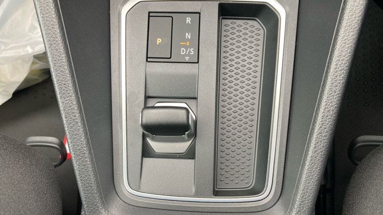 Ford Transit Connect 250 L2 Petrol 1.5 EcoBoost PHEV 150 Limited Van Auto